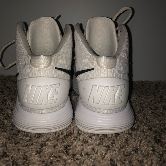 2017 Nike hyper dunks - Picture 4 of 5